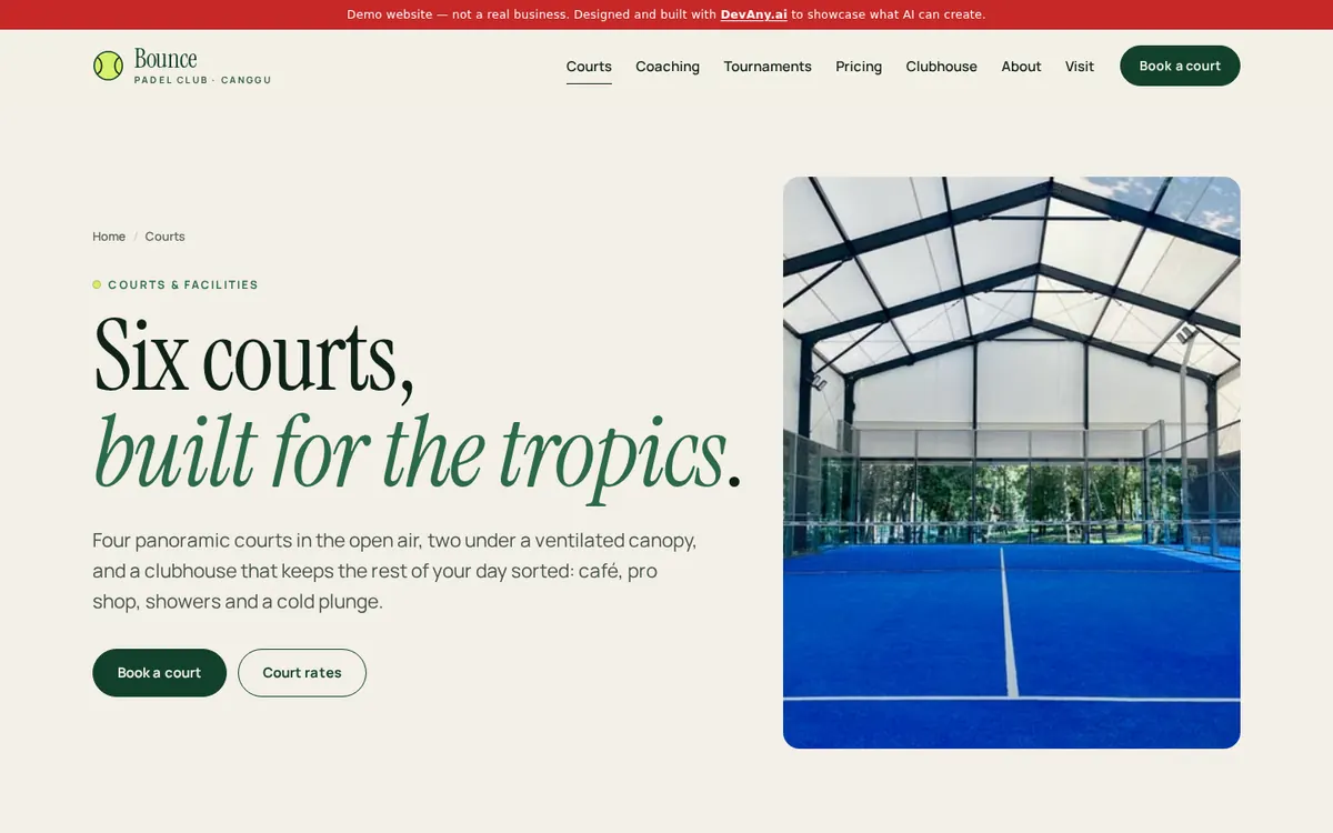 Bounce Padel Club sitesinden “Padel Courts & Facilities in Berawa” sayfası